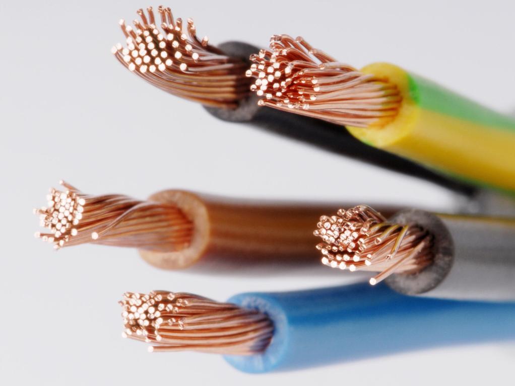 Fixation des câbles électriques : comment bien choisir ?